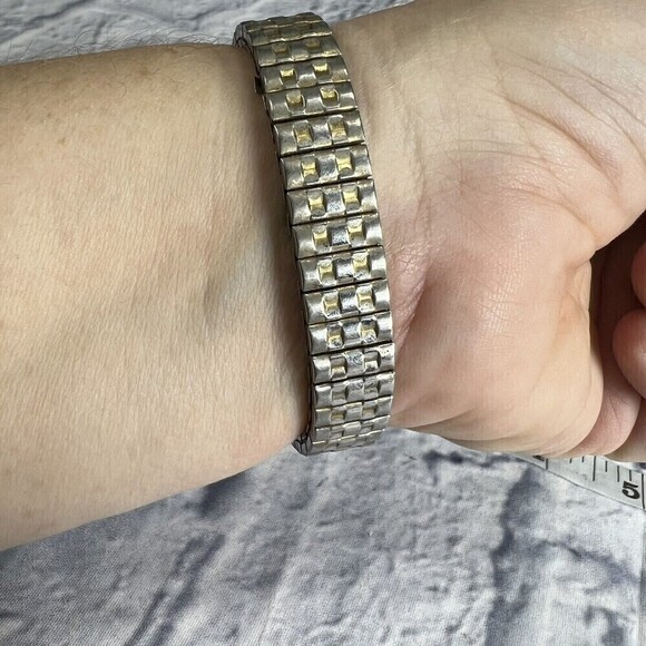 VINTAGE MILAN WOMEN'S WATCH - Picture 7 of 9